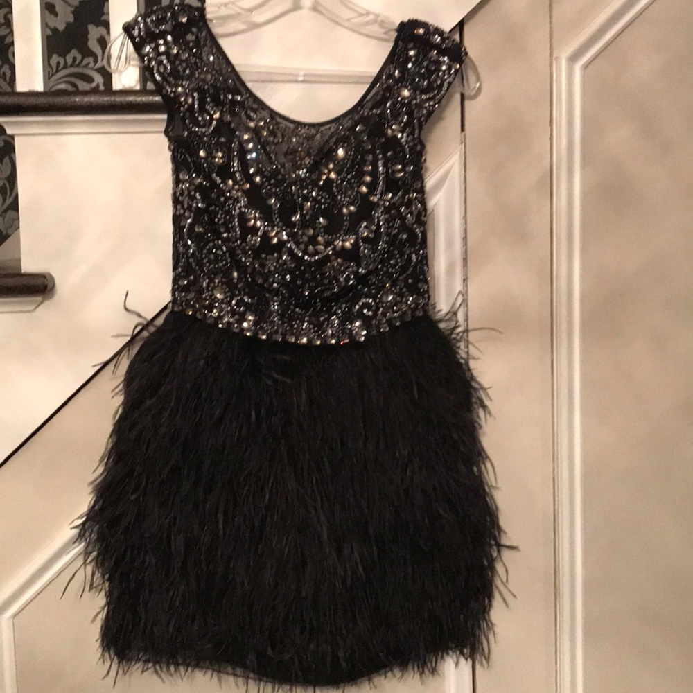 Sherri Hill Evening/cocktail/prom dress/black tie.
